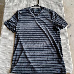 Perry Ellis Men's Grey/Black Striped Casual V-Neck